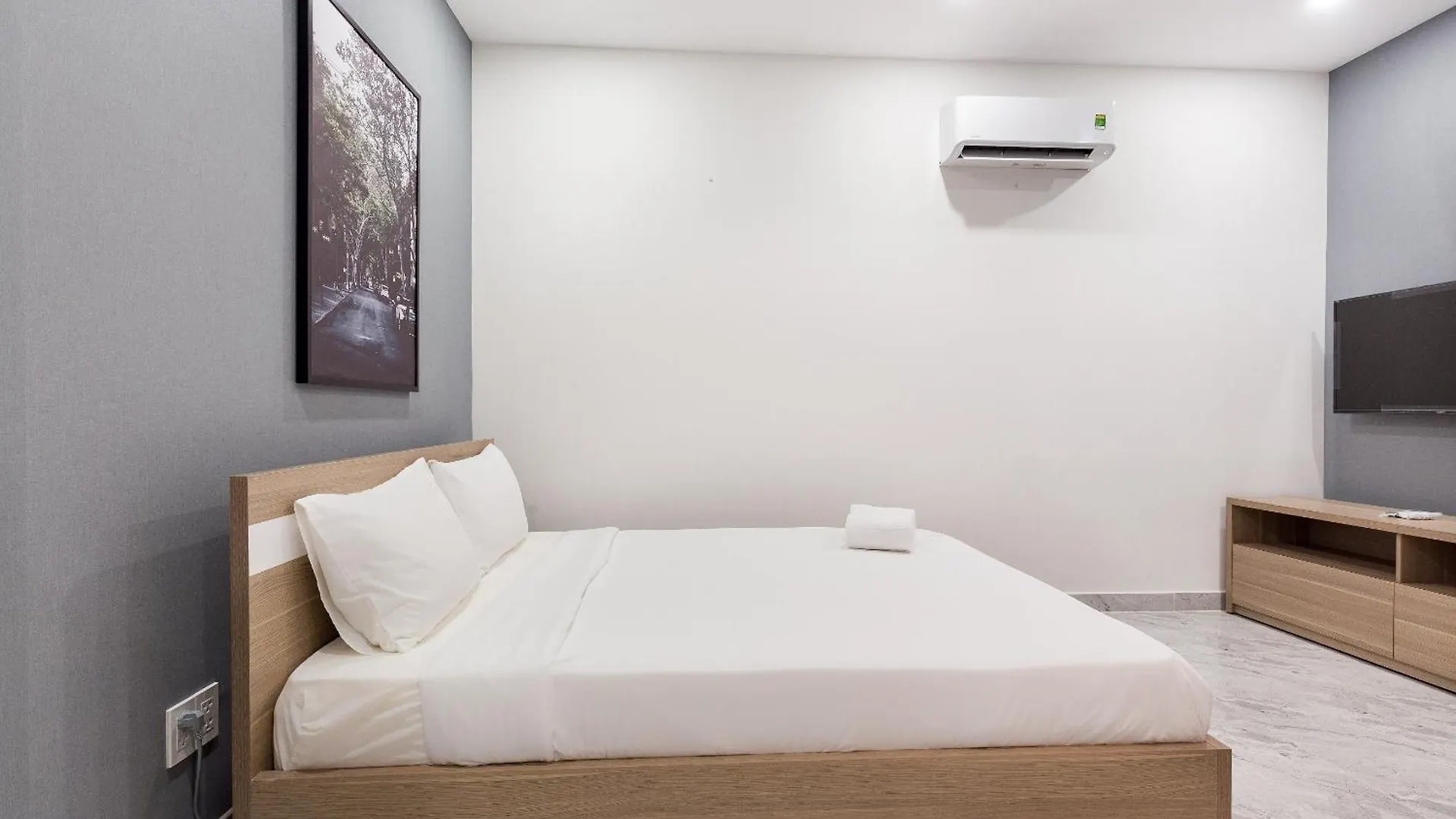Yours Apartment - Airport Ho Chi Minh City