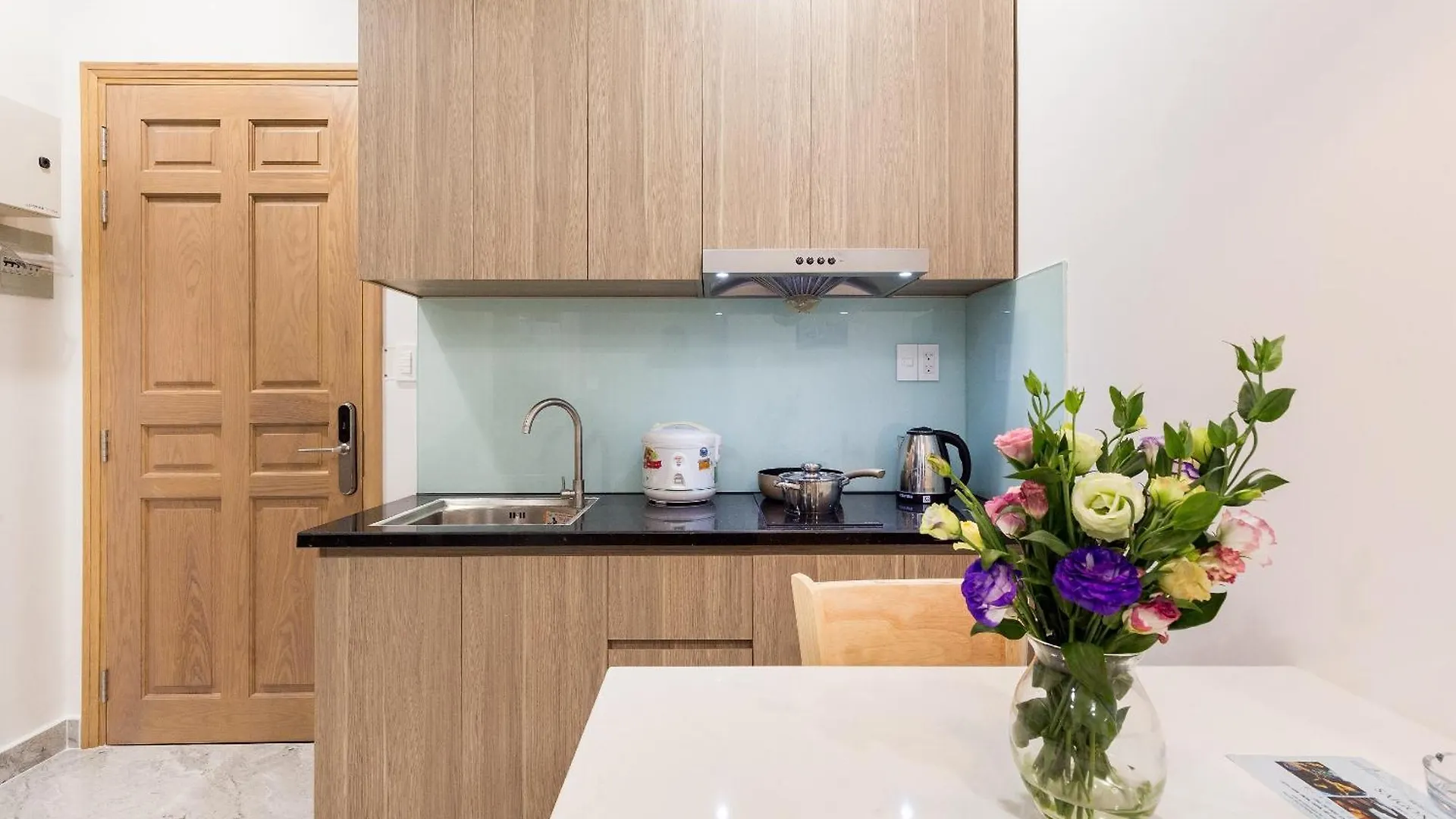 Yours Apartment - Airport Ho Chi Minh City