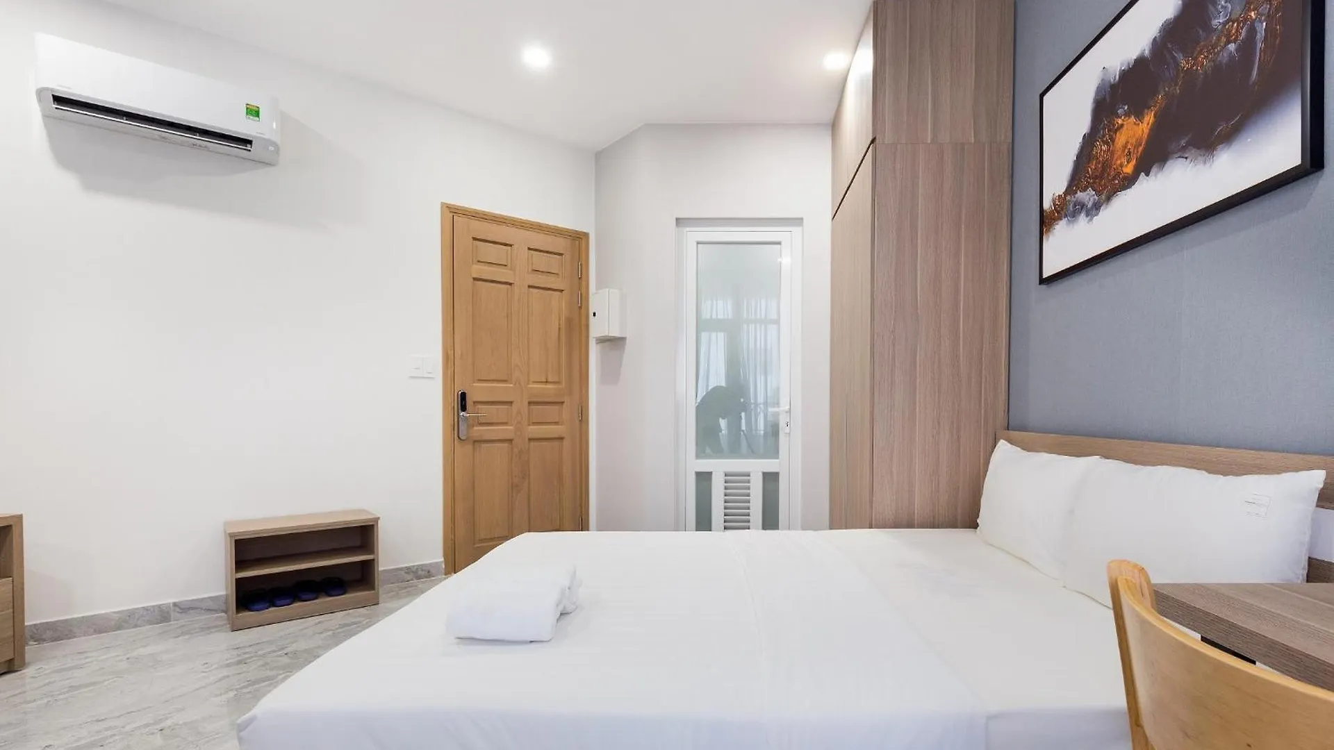 Yours Apartment - Airport Ho Chi Minh City