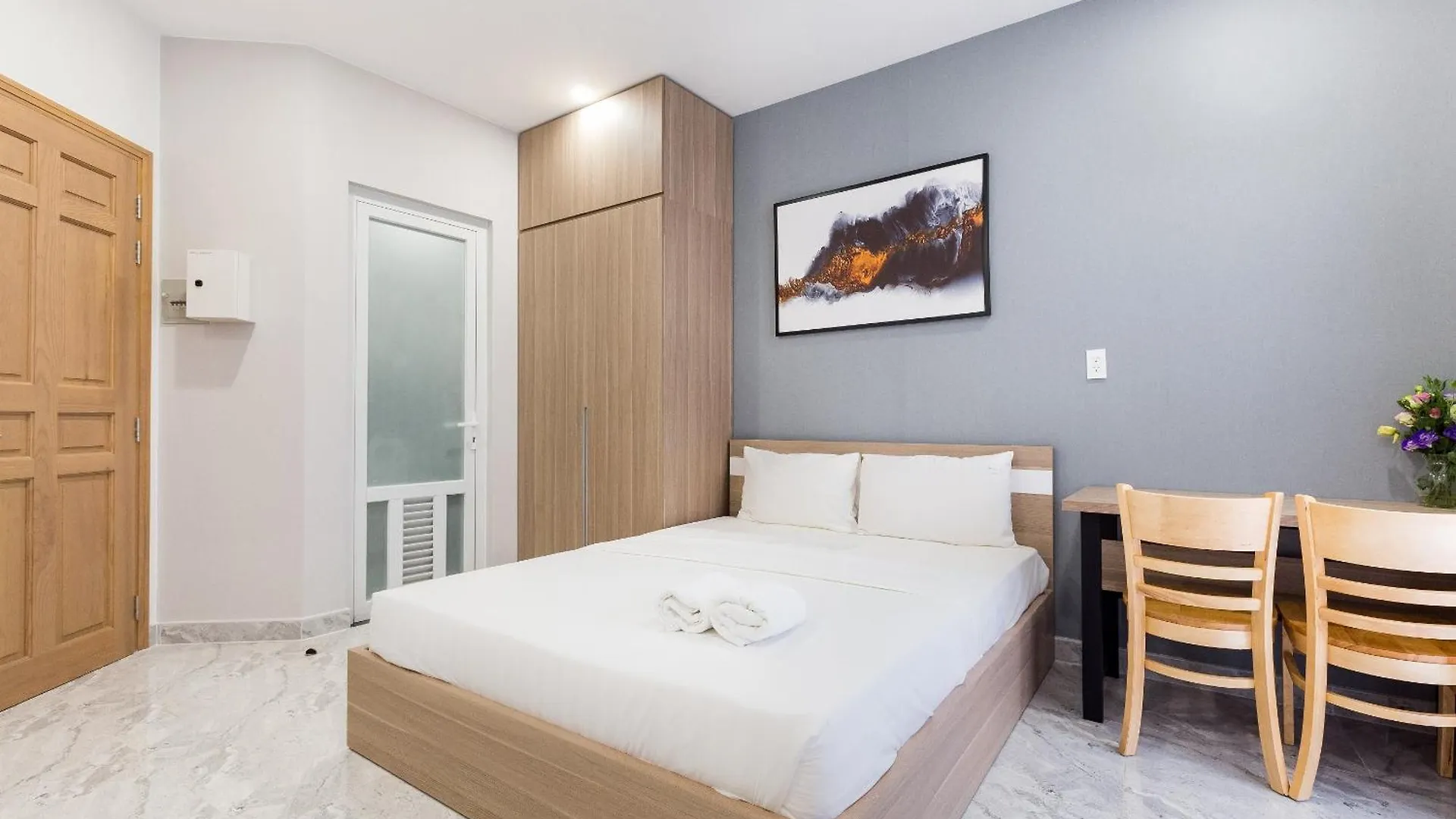 Yours Apartment - Airport Ho Chi Minh City Vietnam