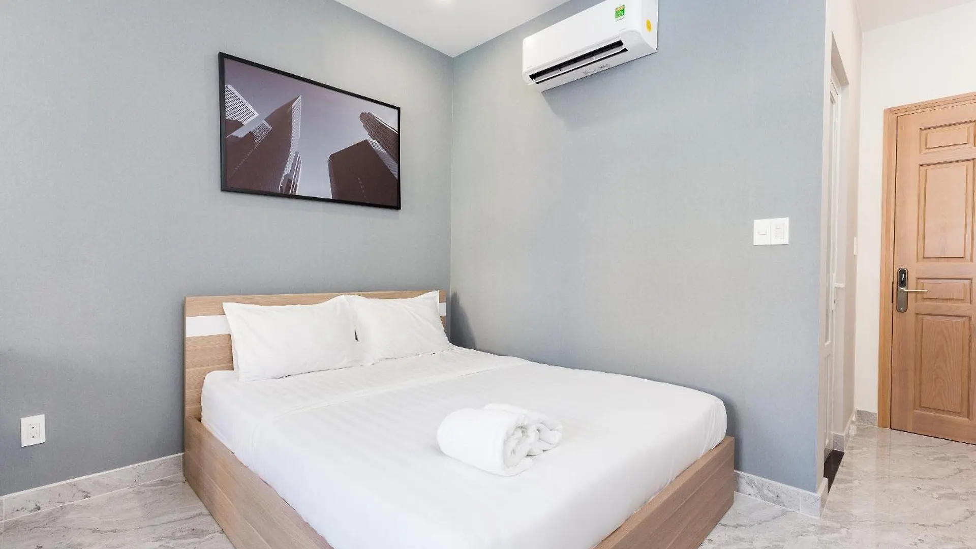 Yours Apartment - Airport Ho Chi Minh City