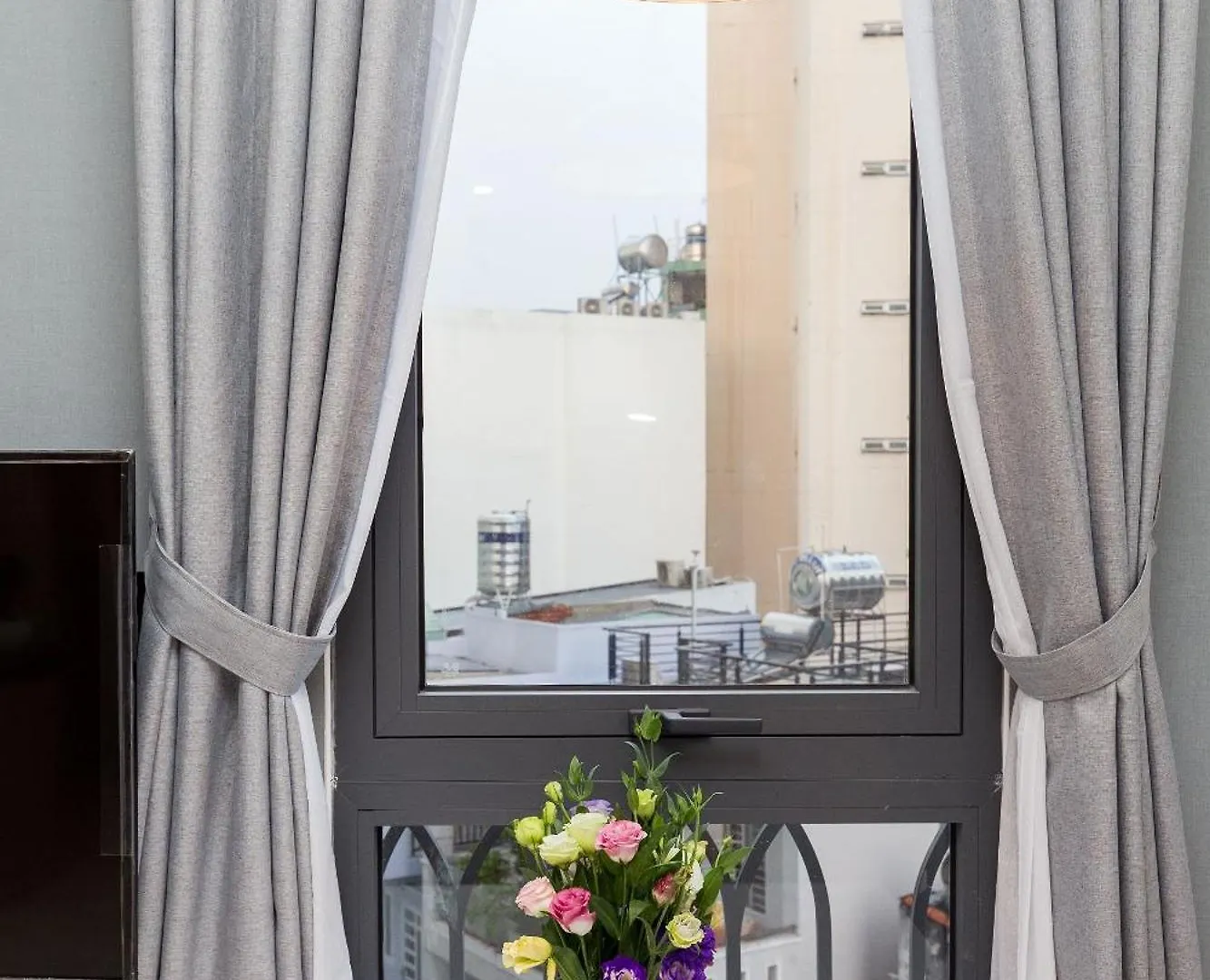 Yours Apartment - Airport Ho Chi Minh City