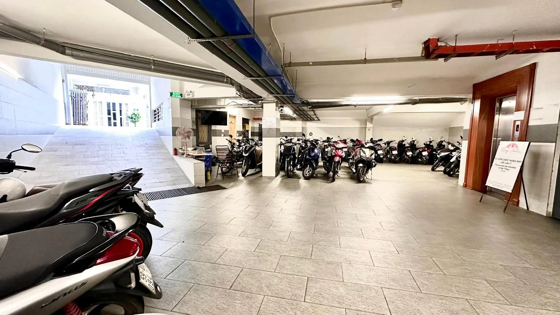 Yours Apartment - Airport Ho Chi Minh City