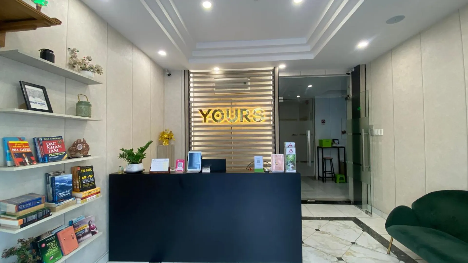 Yours Apartment - Airport Ho Chi Minh City